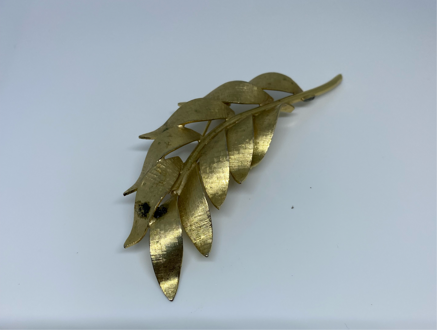 Vintage Goldtone Leaf Brooch