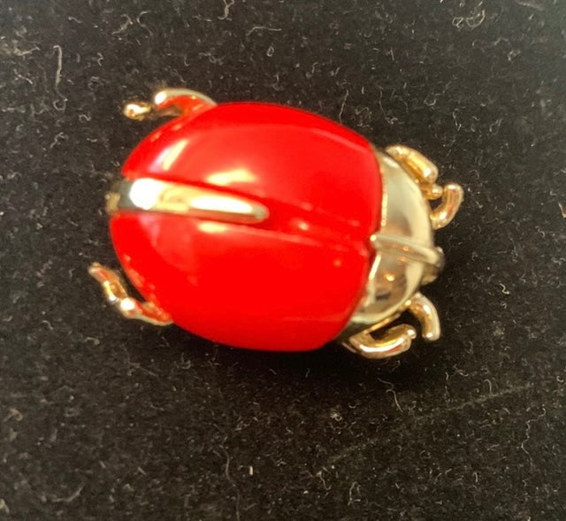 VINTAGE Sarah Coventry Beetle Pin