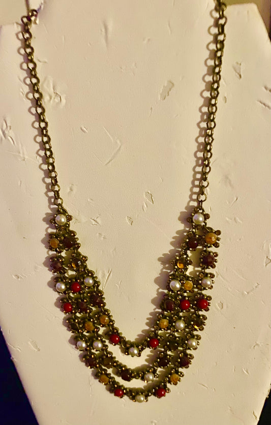 Vintage Necklace, Pearls & Assorted Stones.