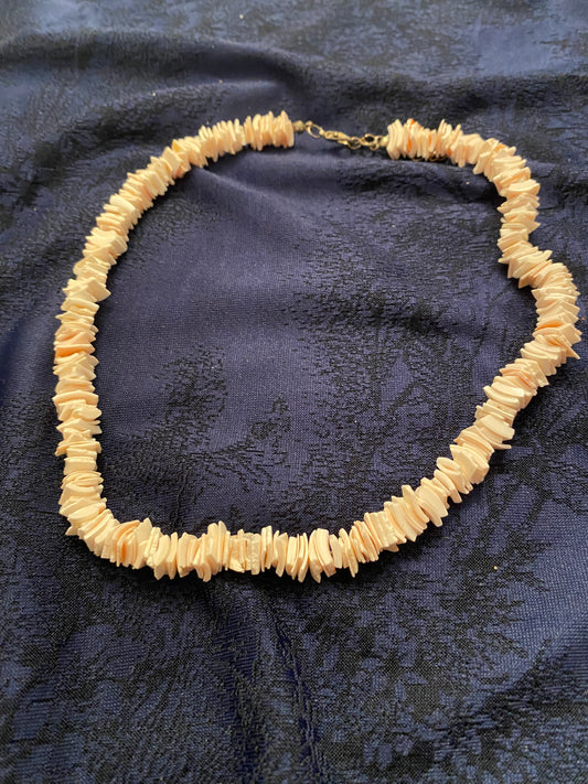 Vintage Pukka Shell Choker