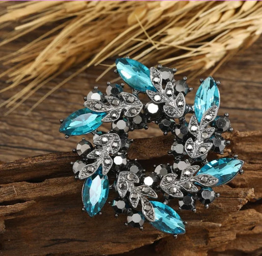 Aqua Flower Wreath Brooch