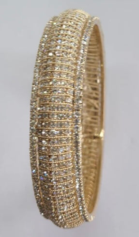 Wide Bangle Goldtone