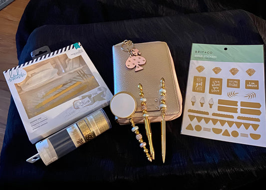 Kate Spade Retired Rose Gold Planner, Key Chain, 3pc Desk Set & More! Never Used!